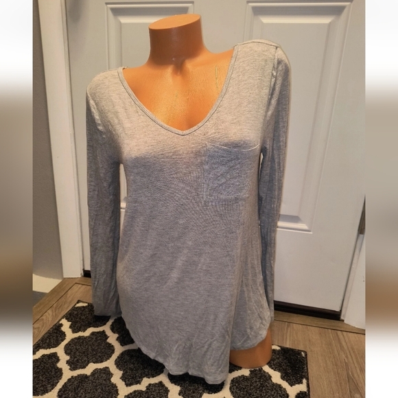 Pink Republic Vneck Long sleeve O-Ring Gray Knit Top Size Small - Picture 1 of 5